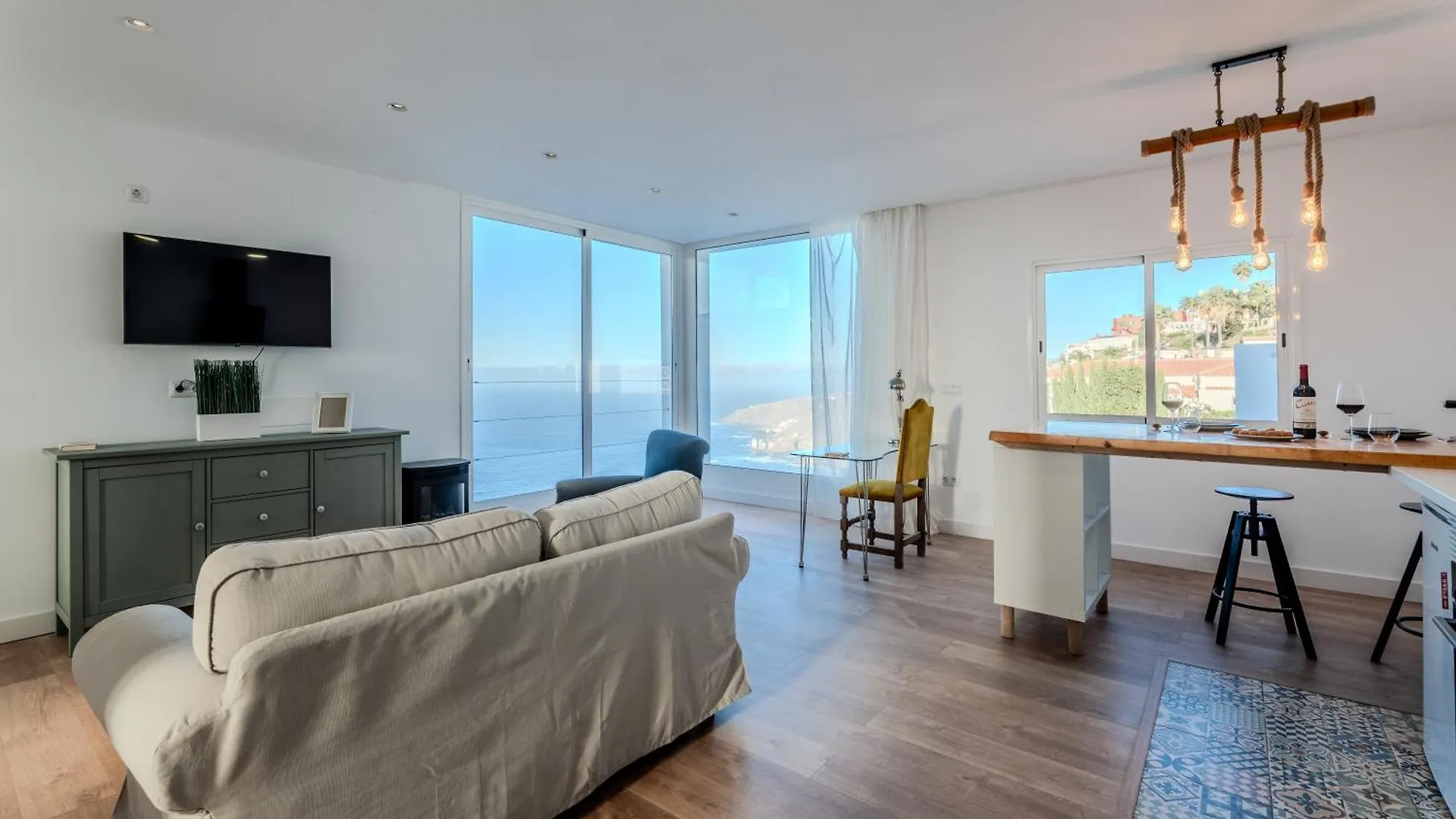 Karat Villa Sound Of The Sea ساوزال 0*,